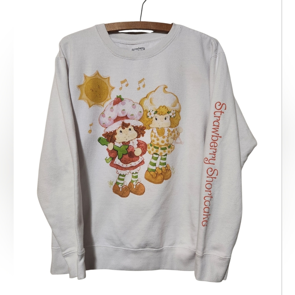 MAD Engine Strawberry Shortcake Graphic Sweatshirt Size Medium